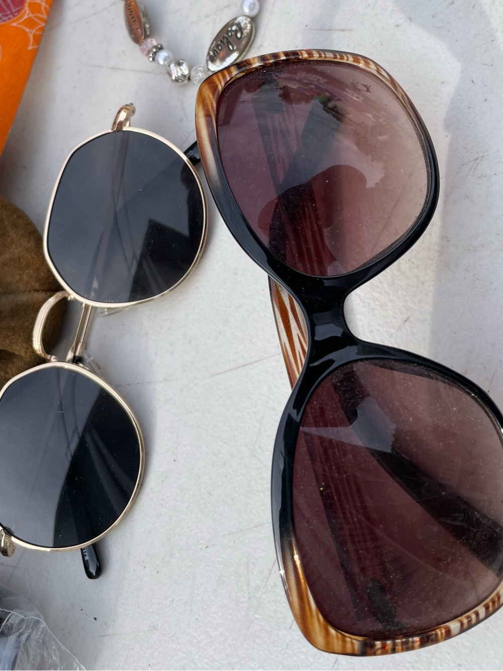 Stylish Oversized Brown Gradient Women's Sunglasses